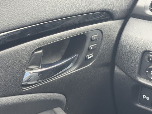 Used 2021 Honda Pilot Touring image 31