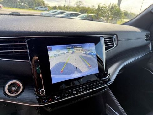 Used 2024 Jeep Wagoneer L Series II w/ Flexible Seating Group image 16