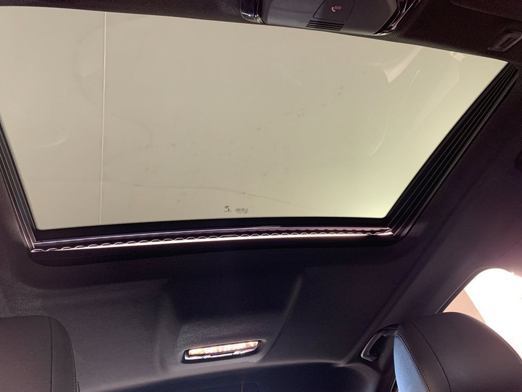 Used 2018 BMW 530i xDrive AWD/4WD image 41