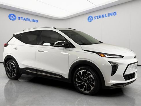 Certified 2023 Chevrolet Bolt EUV Premier FWD image 12