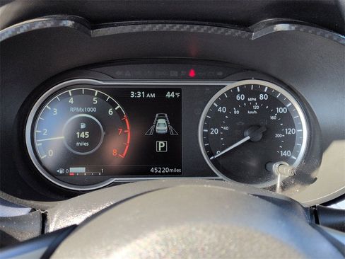 Used 2023 Nissan Versa SV image 10