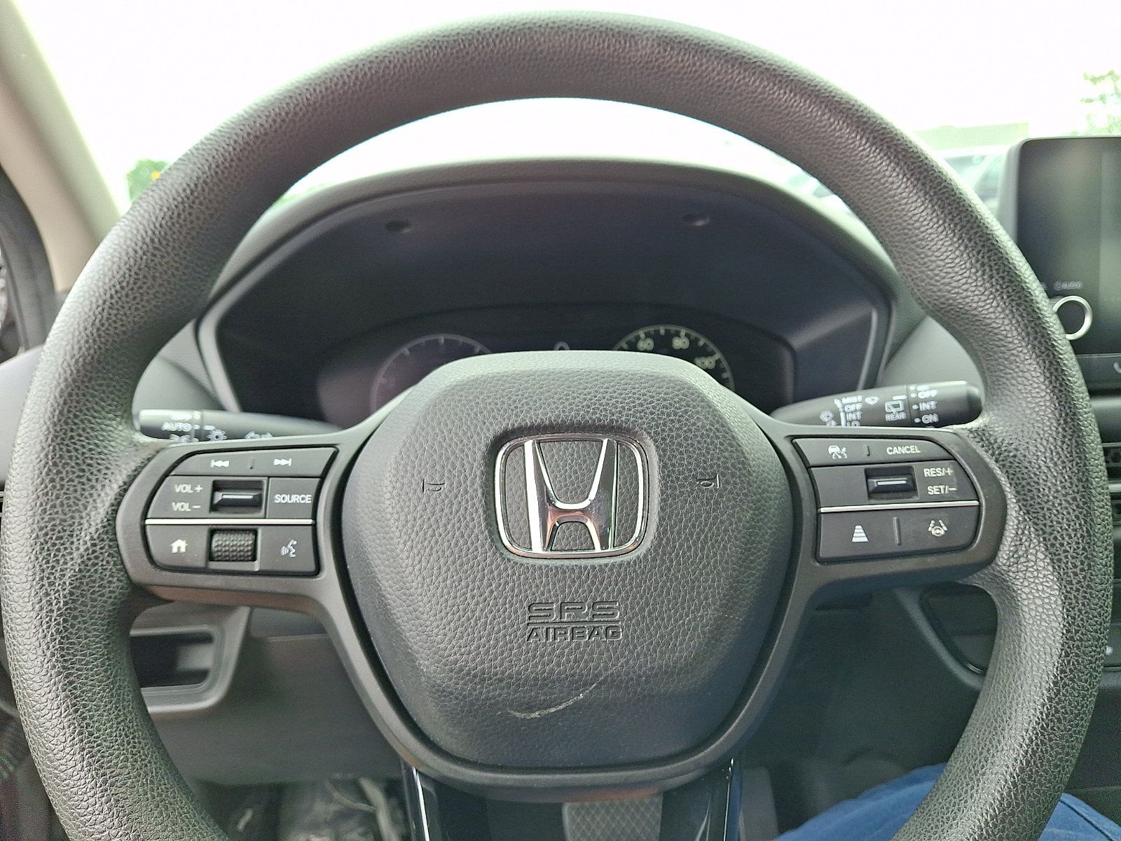 Used 2023 Honda HR-V LX image 18