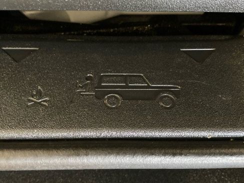 Used 2023 Ford Bronco Outer Banks AWD/4WD image 9