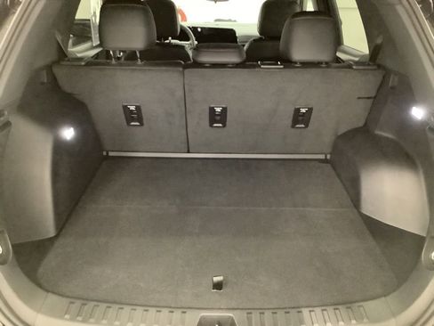 Used 2025 Chevrolet Equinox RS AWD/4WD image 21