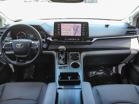 Certified 2023 Toyota Sienna Limited AWD/4WD image 12