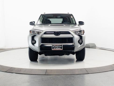Certified 2021 Toyota 4Runner Venture w/ Moonroof Package AWD/4WD image 2