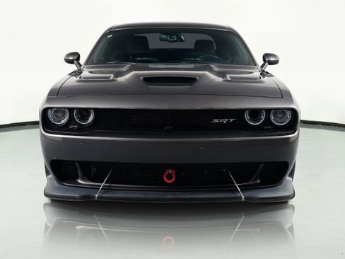 Used 2016 Dodge Challenger SRT Hellcat image 25