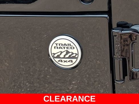 Used 2024 Jeep Wrangler Unlimited Sahara w/ Safety Group AWD/4WD image 30