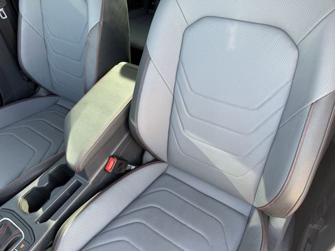 Used 2025 Volkswagen Jetta GLI Autobahn FWD image 20