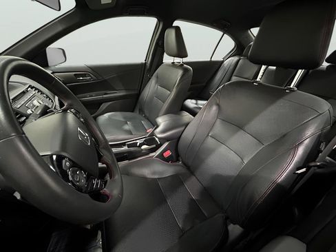 Certified 2017 Honda Accord Sport Special Edition image 24