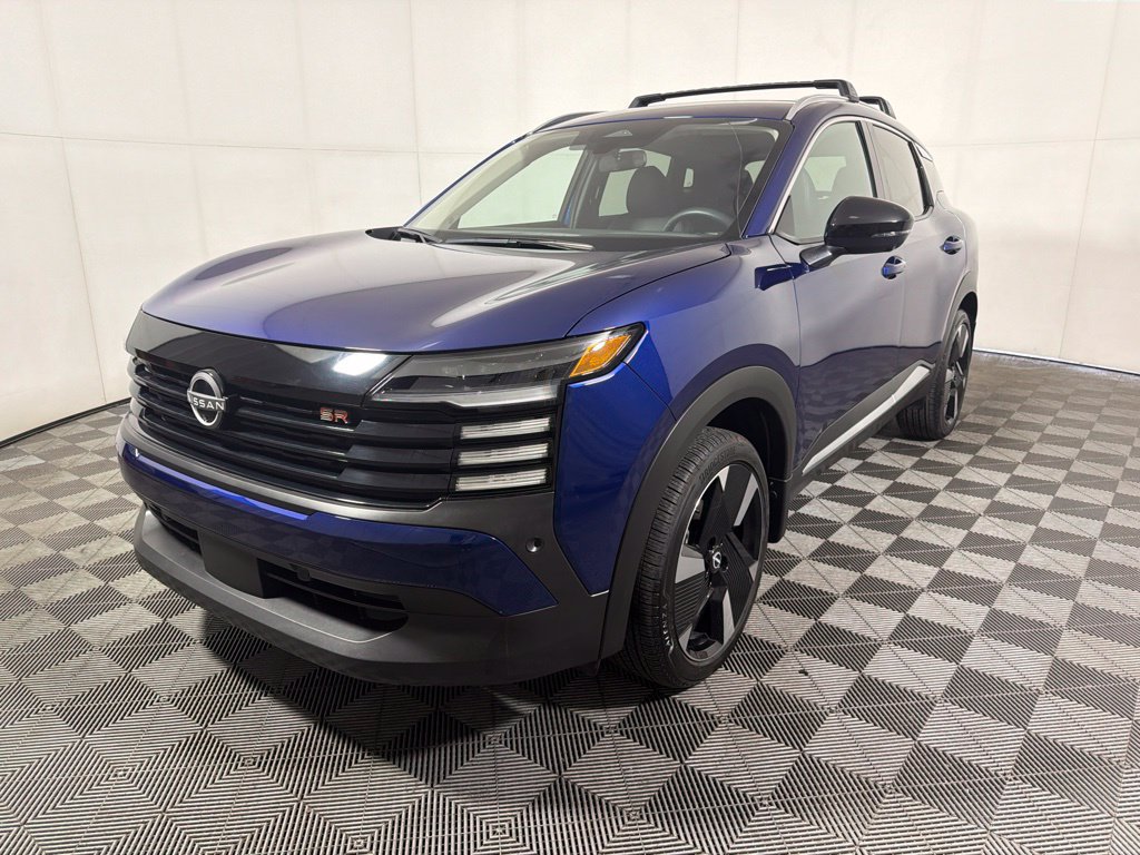 Used 2026 Nissan Kicks SR w/ Cold Weather Package AWD/4WD image 4