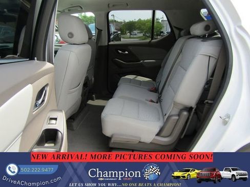 Used 2018 Chevrolet Traverse LT FWD image 7