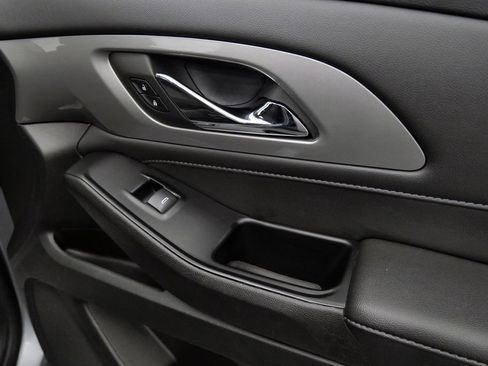 Used 2023 Chevrolet Traverse LT w/ LPO, Floor Liner Package AWD/4WD image 16
