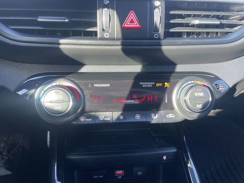 Used 2023 Kia Forte GT-Line w/ GT-Line Premium Package image 23