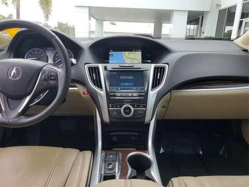 Used 2019 Acura TLX 3.5L Advance Pkg image 18