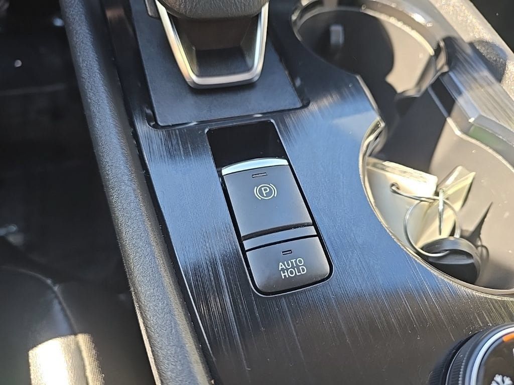 Used 2021 Nissan Rogue SV w/ Premium Package AWD/4WD image 27