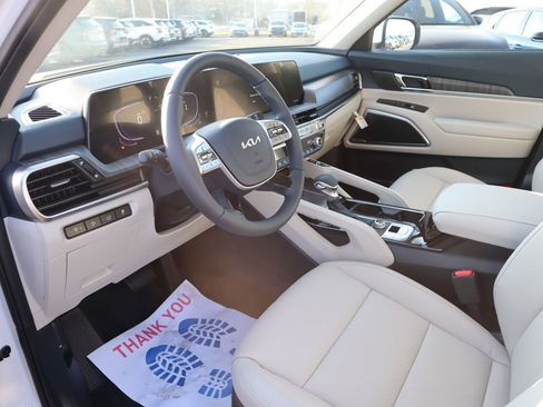 New 2025 Kia Telluride EX image 21