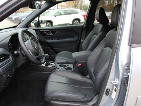 Used 2025 Subaru Forester Limited AWD/4WD image 15