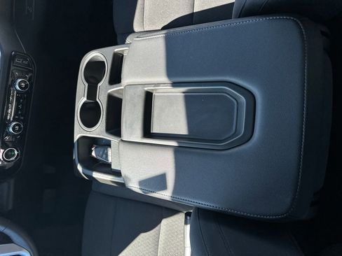 Used 2024 GMC Sierra 1500 Elevation image 19