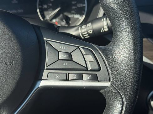 Used 2025 Nissan Altima 2.5 SV FWD image 22