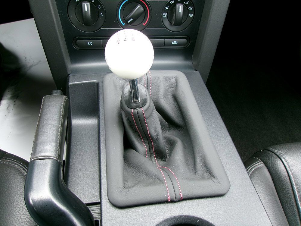 Used 2007 Ford Mustang Shelby GT500 RWD image 13