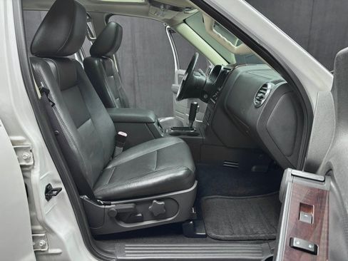 Used 2010 Ford Explorer Limited AWD/4WD image 27