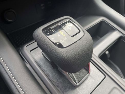 New 2026 Nissan Pathfinder S image 16