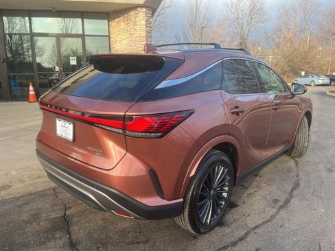 Certified 2024 Lexus RX 350 Premium w/ Accessory Package (K3) image 4