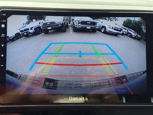 Used 2018 Toyota Tacoma TRD Off-Road AWD/4WD image 30