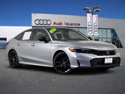 Used 2025 Honda Civic Sport image 1