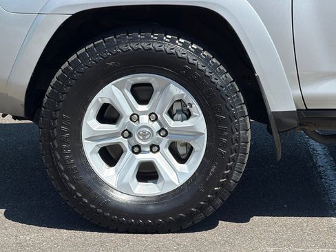 Used 2016 Toyota 4Runner SR5 Premium AWD/4WD image 24