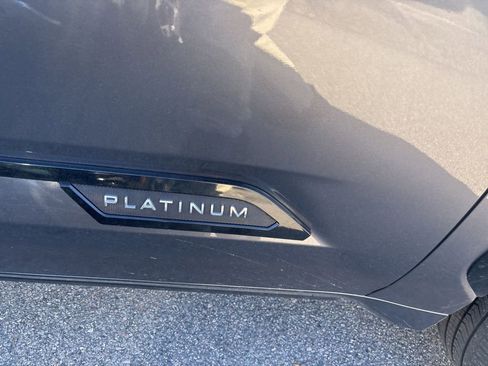 Used 2023 Toyota Tundra Platinum image 12