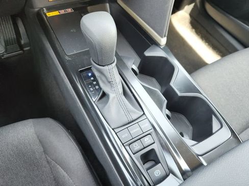 Used 2025 Toyota Camry LE image 19