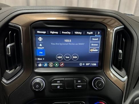 Used 2021 Chevrolet Silverado 1500 High Country w/ Technology Package AWD/4WD image 23