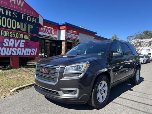Used 2016 GMC Acadia SLE image 1