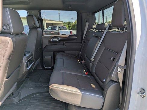 New 2025 GMC Sierra 2500 Denali w/ Denali Reserve Package image 16