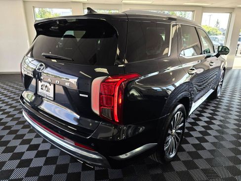Used 2024 Hyundai Palisade Calligraphy AWD/4WD image 3