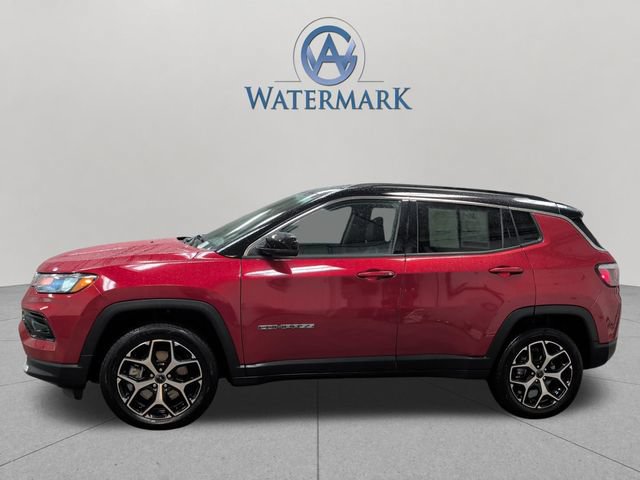 Used 2025 Jeep Compass Limited AWD/4WD image 2