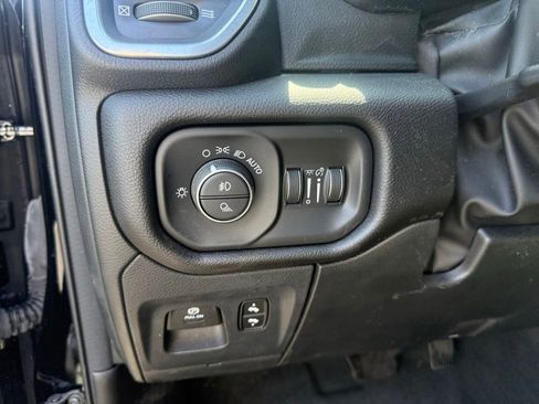 Used 2023 RAM 1500 Laramie AWD/4WD image 15