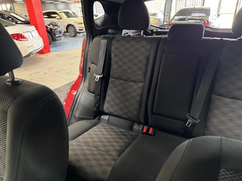 Used 2021 Nissan Rogue Sport SV image 33