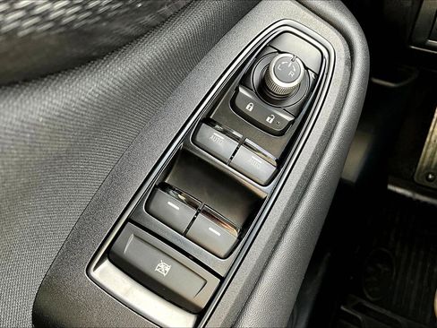 Used 2021 Subaru Outback Premium image 34