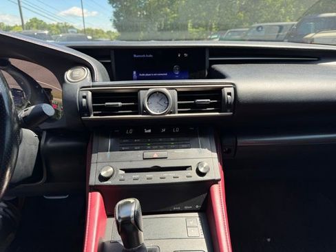 Used 2017 Lexus RC 200t F Sport RWD image 26