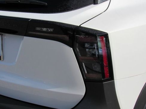 Certified 2025 Nissan Kicks SV image 12