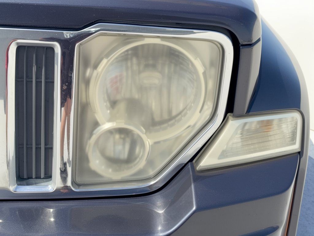 Used 2008 Jeep Liberty Limited w/ Premium Group II AWD/4WD image 12