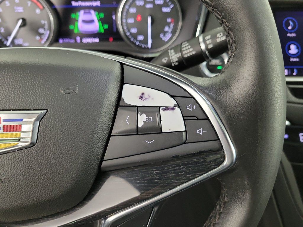 Used 2023 Cadillac XT5 Premium Luxury w/ Technology Package FWD image 24