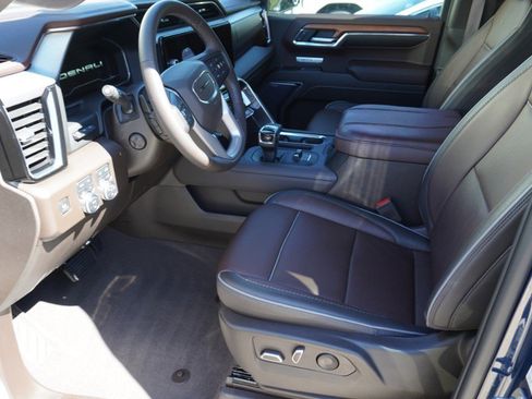 Used 2023 GMC Sierra 1500 Denali w/ Denali Reserve Package image 5