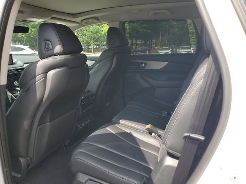 Certified 2024 Acura MDX FWD w/ Technology Package image 13