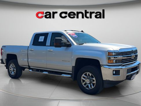 Used 2018 Chevrolet Silverado 2500 LT w/ All Star Edition AWD/4WD image 7