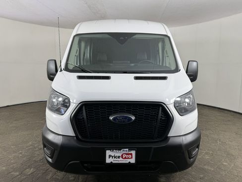Used 2025 Ford Transit 250 148 Medium Roof RWD image 2