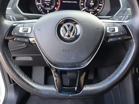 Used 2019 Volkswagen Tiguan SEL Premium AWD/4WD image 11